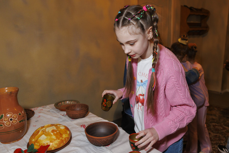 вечірка з домовичком